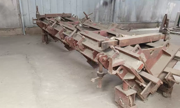 盐城市地区工厂处理生产冷库板设备一套