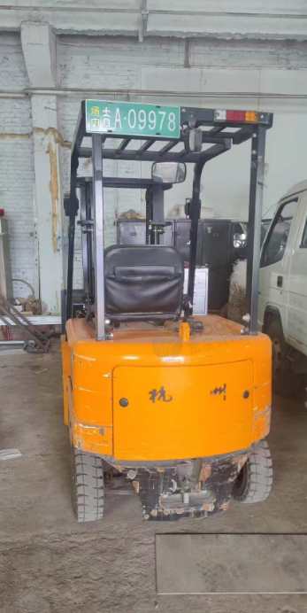 长春市地区处理2吨电动叉车