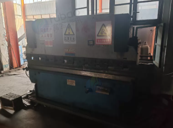 滨州市地区公司处理彤宇WC67Y-40/2500液压板料折弯机