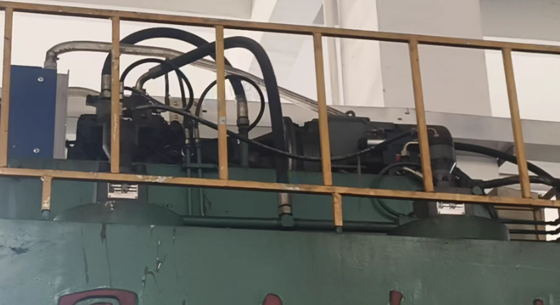 绍兴市地区工厂处理6025激光切割机1台、400T液压机1台