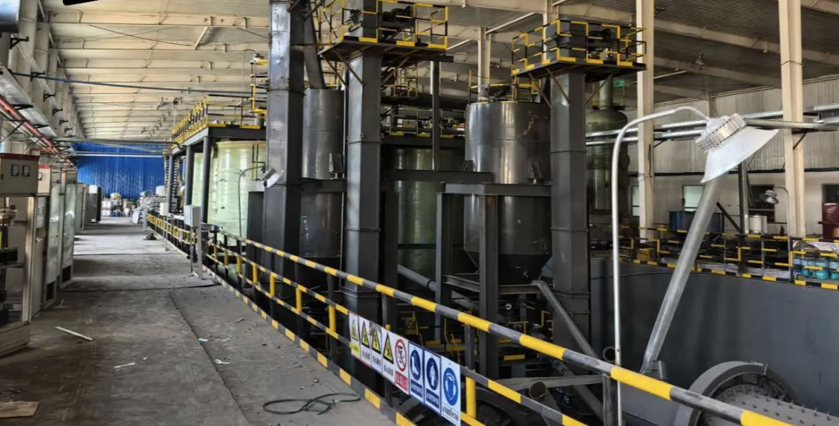 乌鲁木齐市地区处理大修渣提锂、炭渣浮选两条生产线设备