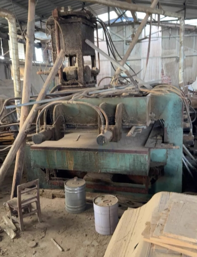 阜阳地区处理木工机械、生态板拼板热压机二压一机械设备带锅炉