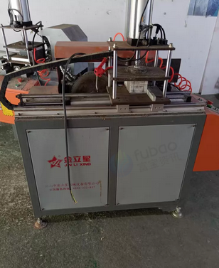 来宾地区处理全套金利星门窗机器