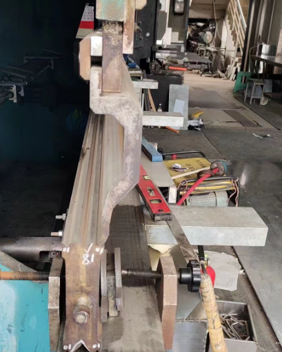 秦皇岛市地区处理125吨加高折弯机