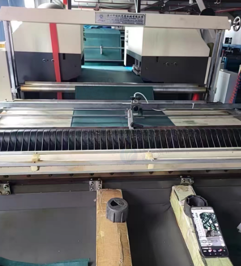 重庆地区公司处理无妨布横切烫把机