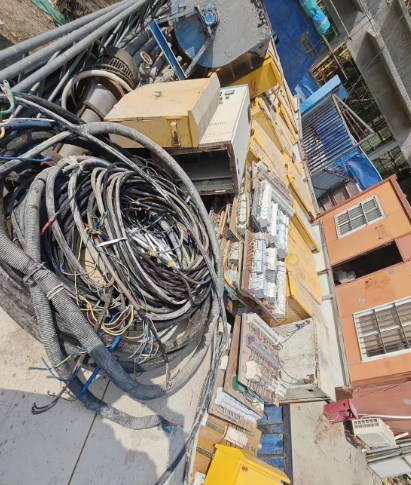 茂名市地区处理二级、三级配电箱、四方料斗、916装载机