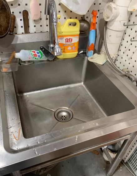 成都市地区处理甜品店全套设备蛋糕模具、慕斯模具、烤箱、冰柜、货架、台式冰柜等