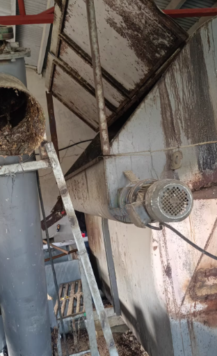 徐州地区工厂处理3T炼油锅一套