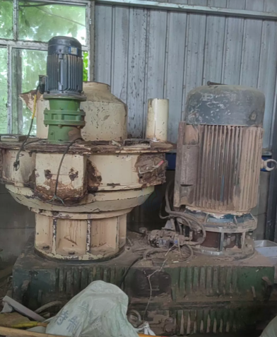 徐州市地区工厂处理宇冠颗粒机2台