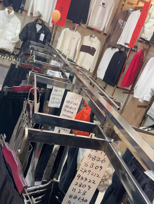 漳州市地区处理服装店衣架、货架、鞋架