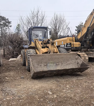 北京地区处理2台龙工铲车