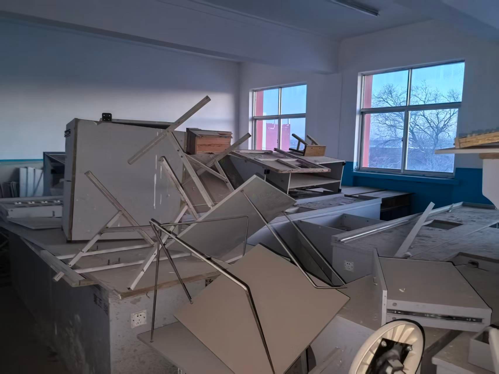 4月1日吴忠市学校家具用具1368件、设备151件等报废资产处置转让公告