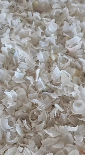 淮安地区处理纯高压酒瓶盖PE破碎料一批