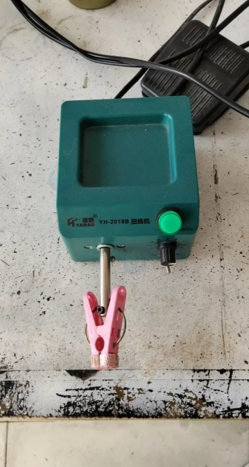 德州市地区处理注塑机4台、焊锡机8台、扭线机5个