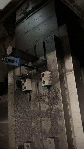 供应：2台加工中心