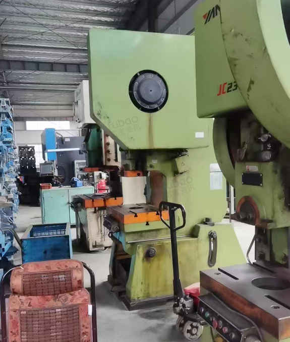 永州市地区处理建筑爬架、冲床，折弯机，涂装线，剪板机等