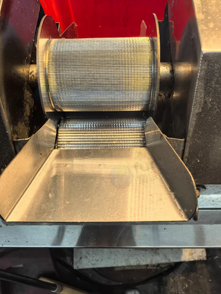 厦门市地区处理闲置中发电动甘蔗榨汁机