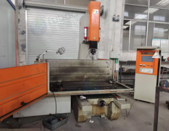 淄博地区工厂处理3050*16/1摇臂钻床 700电火花机