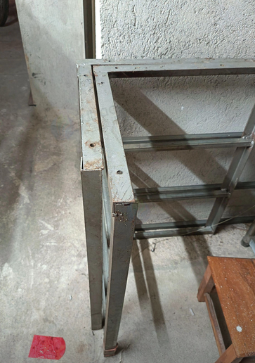 玉林地区个人处理米粉机、30千瓦电动机、铁架等