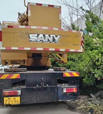 西安市地区处理三一吊车