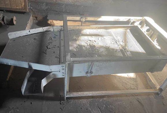 承德地区处理650颗粒机电机、110配电柜、输送带、振动筛