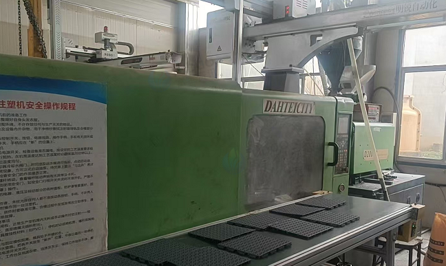 长沙市地区工厂处理200吨伺服注塑机