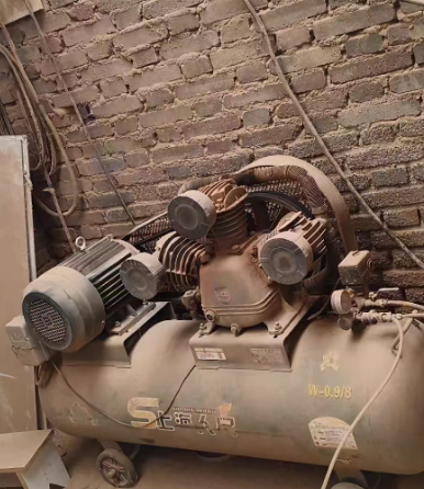 邢台市地区处理四工序开料机、WD328封边机、空压机