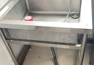 黄山市地区处理冰柜、展示柜、操作台、洗手池等厨房设备