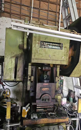 广州市地区处理金沣25吨汽动冲床、扬力汽动JF-21/ 40吨冲床、兄弟电脑平车、打印机