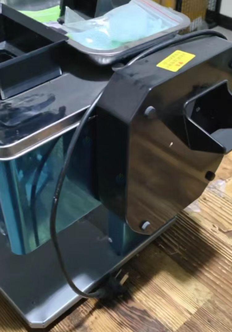 新乡地区处理饺子皮机、两米风幕机、刨肉机、绞肉机、油烟机等