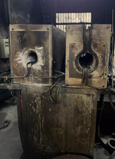 绍兴地区处理杭州国隆成套电炉、金科智成套电炉，400KW变压器、电力柜