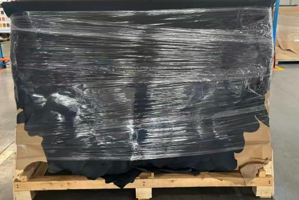 4月3日大连市长安福特公司汽车座椅真皮面料一批转让公告