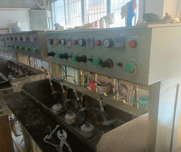 襄阳市地区公司处理镜片加工设备、光学设备