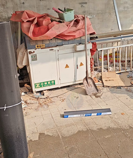 石家庄市地区处理中林500大锯、中端铣、组角机、角码锯、冲床、护角锯、气泵