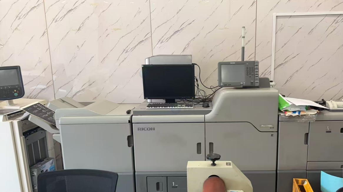长春市地区个人处理理光Pro C7100s彩色复印打印一体机、切纸机等设备