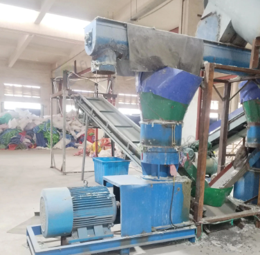 江门市地区处理挤干机、破碎机、撕碎机、毛毛虫机、绞龙等设备