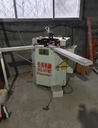 枣庄市地区工厂处理双头锯 组角机 气泵等成套门窗加工设备