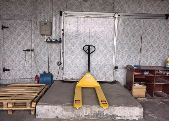 温州市地区工厂处理冷气库房设备一套