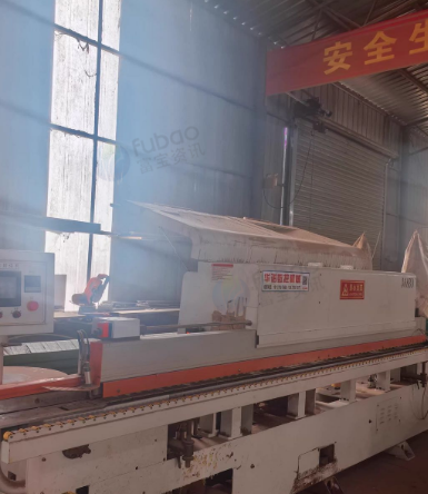 南阳市地区处理板式家具全自动封边机、侧孔机