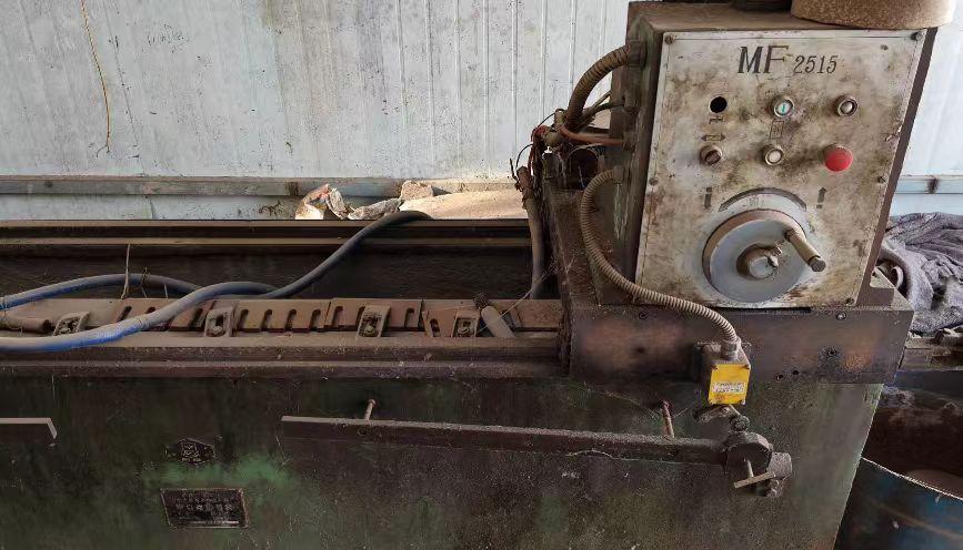 赤峰市地区处理木材粉碎机、磨刀机、输送带