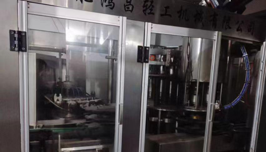 合肥市地区公司闲置处理自动塑包机、伟迪捷油墨喷码机、四台吹瓶机加烘箱、饮料罐装机、纯净水净化设备