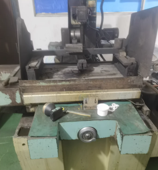 苏州市地区工厂处理850加工中心1台、400中走丝机1台