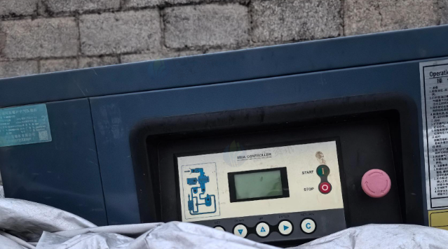 红河市地区处理250型钻机、89钻杆、泥浆泵、空压机