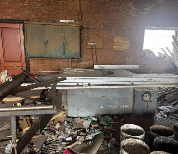 哈尔滨市地区处理全套木工设备、精密据、利洗、冷压机、十多台机器等