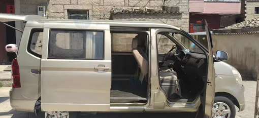 福州市地区处理五菱荣光V面包车