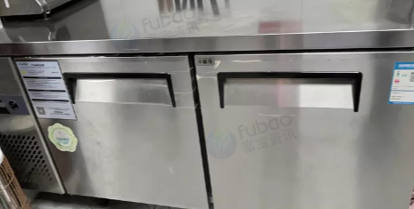 宁波地区咖啡店不开了处理三麦双层烤箱、金城冷藏展示柜、金松直冷冷藏柜