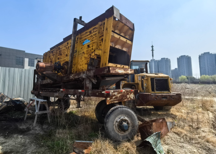 盐城市地区工厂处理600×900鄂式破碎机、振动筛