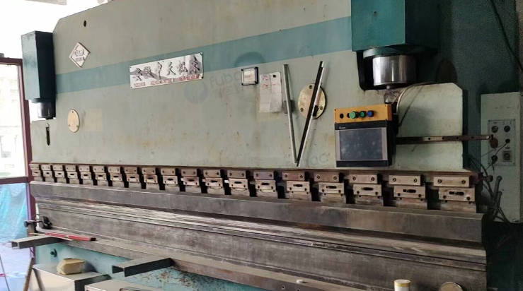 秦皇岛市地区处理125吨加高折弯机