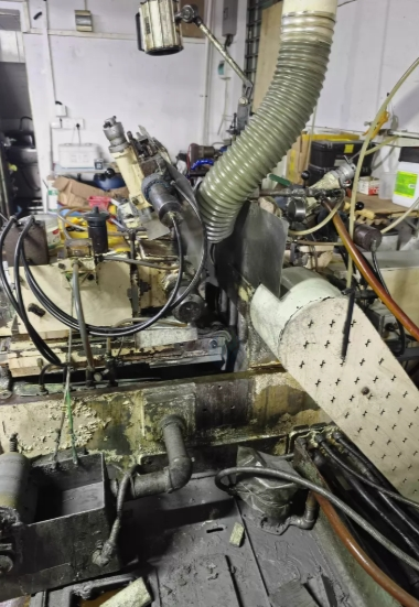 东莞地区处理设备原版原漆兴富祥HFC-1206T无心磨床