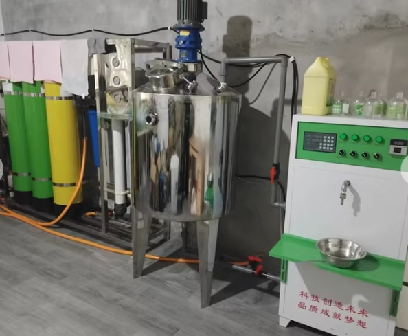 泸州地区处理水处理设备一套、反渗透、搅拌、灌装机全套